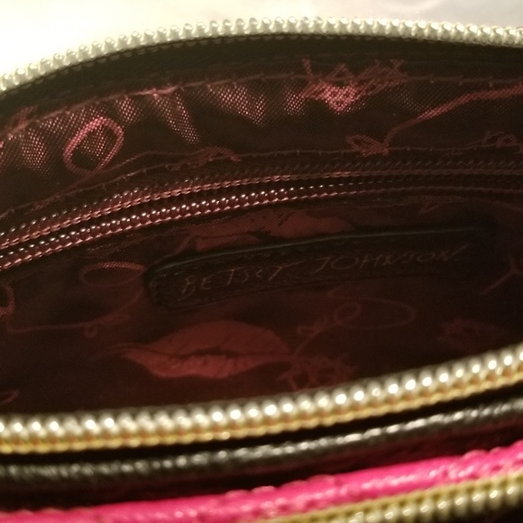 Crossbody Purse - Picture 4 of 8